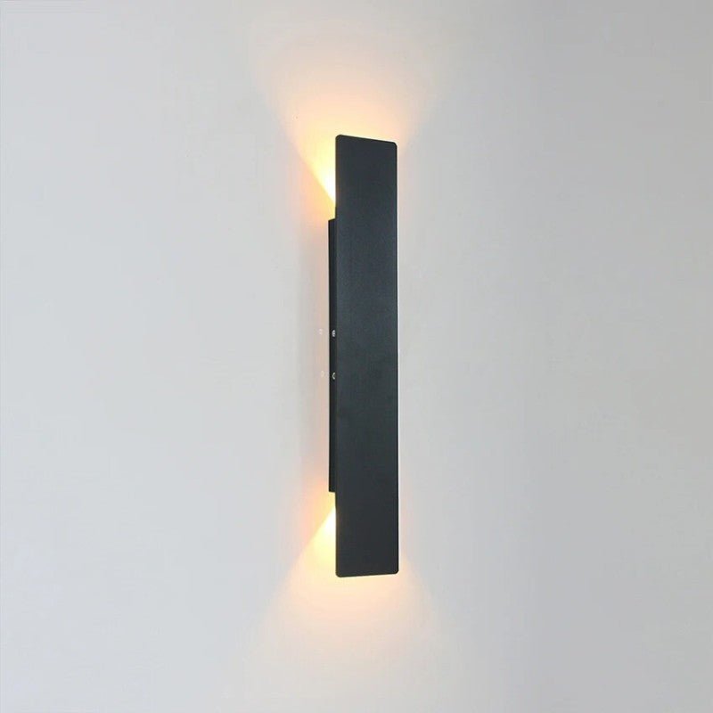 RainGuard | Durable Weatherproof Outdoor Wall Light Fixture 10